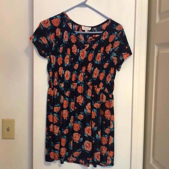 Maternity blouse - Picture 1 of 3